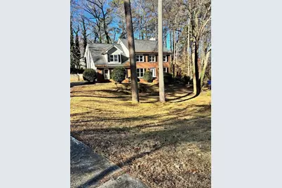 423 Orchards Walk, Stone Mountain, GA 30087 - Photo 3