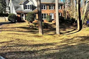 423 Orchards Walk, Stone Mountain, GA 30087 - Photo 3