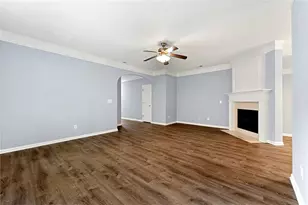 5654 Lawley Dr, Alpharetta, GA 30022 - Photo 9