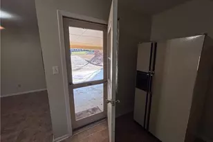 4884 Oakside Dr, Stone Mountain, GA 30088 - Photo 19