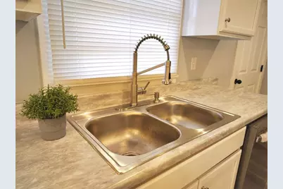 336 Brobston Street, Baxley, GA 31513 - Photo 13