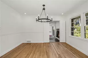 2347 Clairmont Rd, Atlanta, GA 30329 - Photo 11