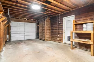 1141 Holly Hills Dr SW, Lilburn, GA 30047 - Photo 29