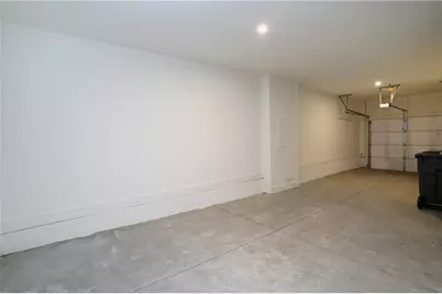 154 Chestnut Circle #80, Atlanta, GA 30342 - Photo 21