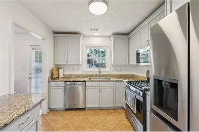 2163 Berryhill Circle SE, Smyrna, GA 30082 - Photo 3