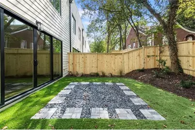 622 Bellemeade Avenue NW #3, Atlanta, GA 30318 - Photo 11