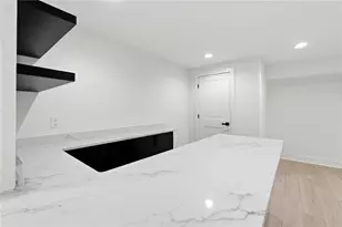 1696 Dunwoody Pl NE, Atlanta, GA 30324 - Photo 47