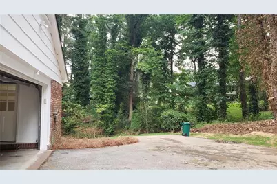 2134 Masonwood Circle, Snellville, GA 30078 - Photo 9