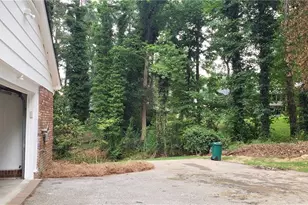 2134 Masonwood Circle, Snellville, GA 30078 - Photo 9