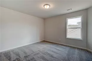 715 Bristol Dr, Loganville, GA 30052 - Photo 5