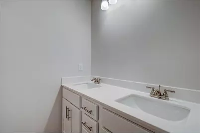 715 Bristol Drive, Loganville, GA 30052 - Photo 3