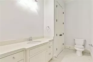 4227 Peachtree Dunwoody Road NE, Atlanta, GA 30342 - Photo 33