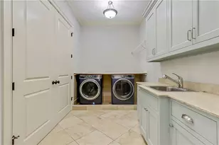 4227 Peachtree Dunwoody Road NE, Atlanta, GA 30342 - Photo 31