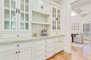 4227 Peachtree Dunwoody Road NE, Atlanta, GA 30342 - Photo 23