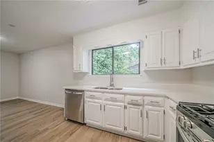 5115 Carole Pl, Stone Mountain, GA 30087 - Photo 9