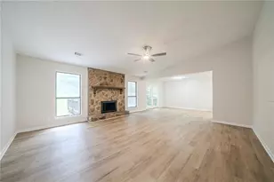 5115 Carole Pl, Stone Mountain, GA 30087 - Photo 3