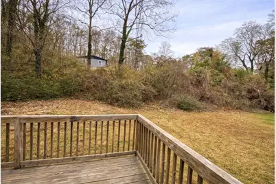 2035 Lois Place NW, Atlanta, GA 30318 - Photo 19