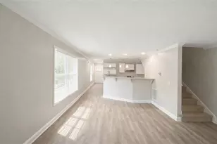 2035 Lois Pl NW, Atlanta, GA 30318 - Photo 3