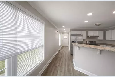 2035 Lois Place NW, Atlanta, GA 30318 - Photo 7