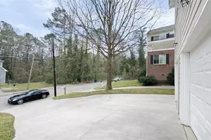 2035 Lois Pl NW, Atlanta, GA 30318 - Photo 11