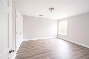 2035 Lois Pl NW, Atlanta, GA 30318 - Photo 9