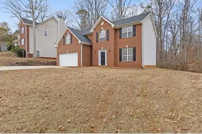 1054 Falls Brooke Drive, Conyers, GA 30094 - Photo 3