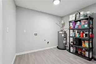 1961 Oak Leaf Ct SW, Marietta, GA 30008 - Photo 17