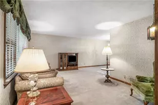 2252 Valley Creek Cir, Snellville, GA 30078 - Photo 9