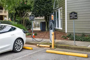 915 McGill Park Ave NE, Atlanta, GA 30312 - Photo 21