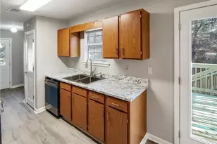 220 Peach Forest Pl, Douglasville, GA 30134 - Photo 9