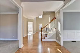 4100 Suwanee Bend Dr, Suwanee, GA 30024 - Photo 7