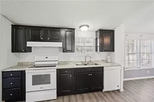 31 Pine Burr Dr, Kennesaw, GA 30152 - Photo 13