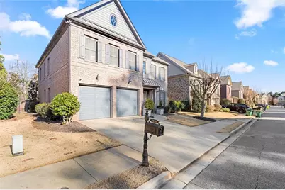 6272 Mount Vernon Oaks Drive, Sandy Springs, GA 30328 - Photo 3