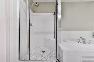 211 Colonial Homes Dr NW, Atlanta, GA 30309 - Photo 19