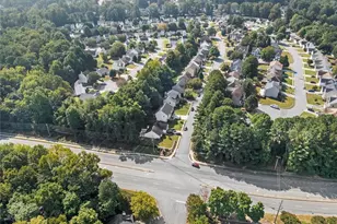 1107 Glen Chase Dr, Lawrenceville, GA 30044 - Photo 5