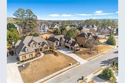 585 Settles Brook Court, Suwanee, GA 30024 - Photo 3