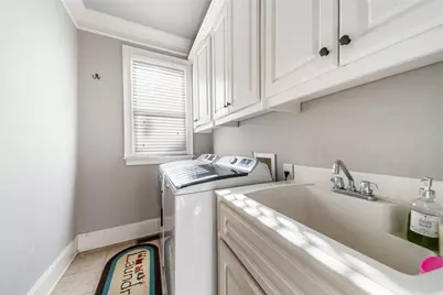 585 Settles Brook Court, Suwanee, GA 30024 - Photo 33