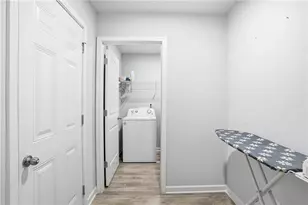 6968 New Dale Rd, Rex, GA 30273 - Photo 37