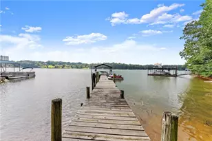 4243 Perry Dr, Gainesville, GA 30506 - Photo 3