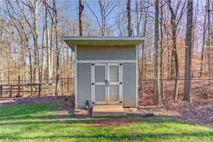 12 Chatham Ct, Jefferson, GA 30549 - Photo 41