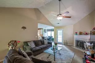 690 Springlake Rd, Lawrenceville, GA 30045 - Photo 7