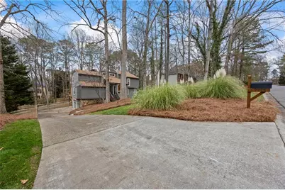 2225 Smoke Stone Circle, Marietta, GA 30062 - Photo 3