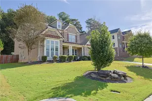 2236 Caledonia Dr, Lawrenceville, GA 30045 - Photo 5