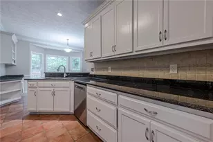 1001 Ashfern Walk, Woodstock, GA 30189 - Photo 19