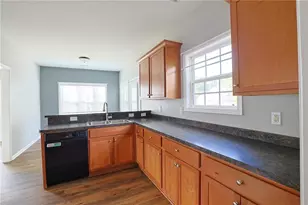 910 Lakeside Ct, Loganville, GA 30052 - Photo 25