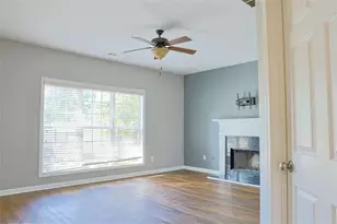 910 Lakeside Ct, Loganville, GA 30052 - Photo 25