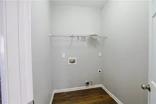 910 Lakeside Ct, Loganville, GA 30052 - Photo 37