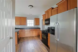 910 Lakeside Ct, Loganville, GA 30052 - Photo 21