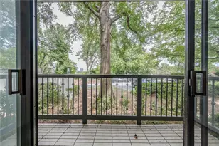 1118 Pine Heights Dr, Atlanta, GA 30324 - Photo 41