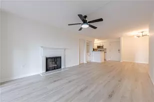 1118 Pine Heights Dr, Atlanta, GA 30324 - Photo 21